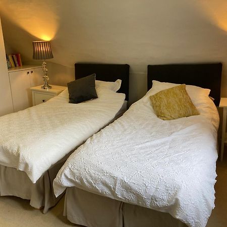 2 Beds & Living In Our Idyllic Country Cottage Bedford Exteriör bild